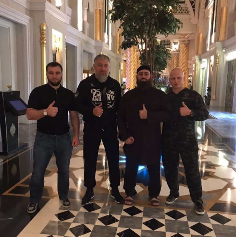 Arab mistress twitter